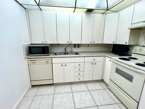 2026 Oakridge D, Deerfield Beach FL - photo 22 of 46