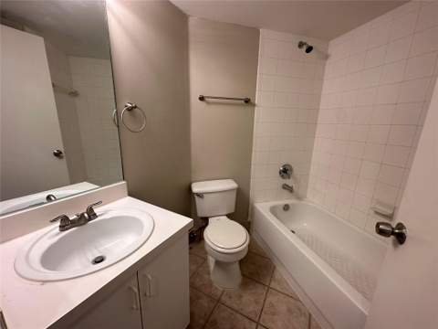 4199 N Haverhill Road #113, West Palm Beach FL - photo 13 of 33