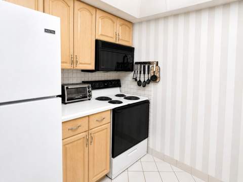4501 S Ocean Boulevard #D4, South Palm Beach FL - photo 11 of 28