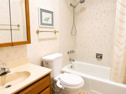 4501 S Ocean Boulevard #D4, South Palm Beach FL - photo 17 of 28