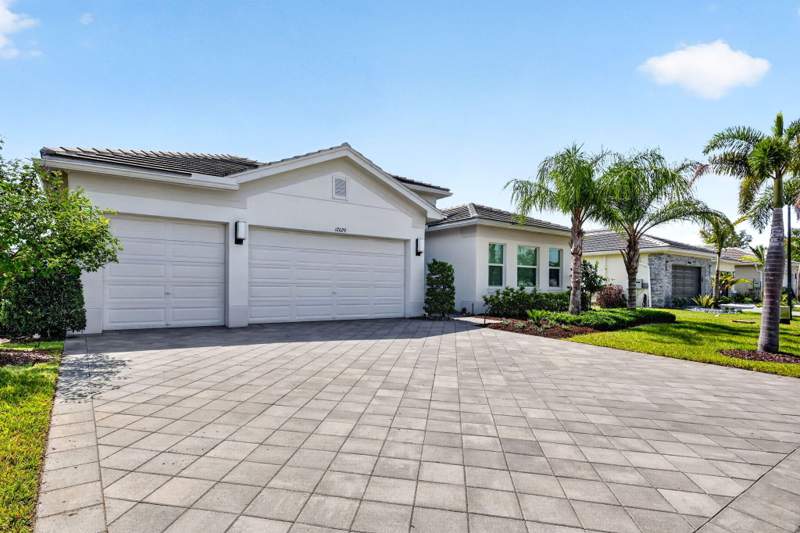 3 bedroom Single Family Residence at 12029 SW Water Lily Terrace, Riverland Parcel C - Plat Six, Port St. Lucie — photo 3