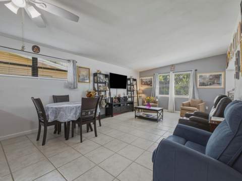 754 Hibiscus Drive, Royal Palm Beach FL - photo 12 of 36
