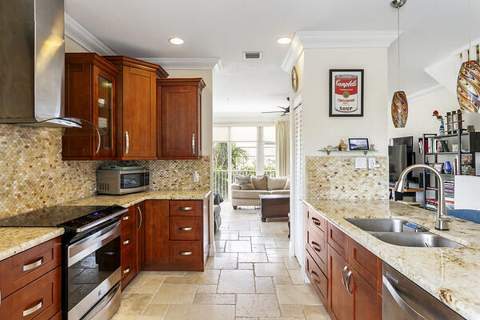 2725 NE 8th Avenue #118, Wilton Manors FL - photo 6 of 30