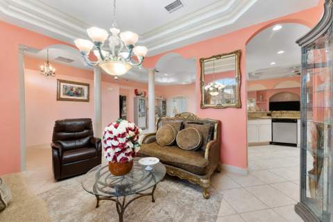 534 SW Halifax Avenue, Port St. Lucie FL - photo 8 of 36