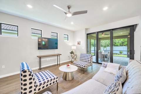 8028 NW 78th Street, Tamarac FL - photo 11 of 39