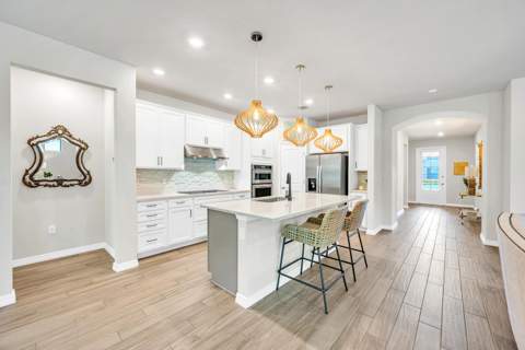 8028 NW 78th Street, Tamarac FL - photo 8 of 39