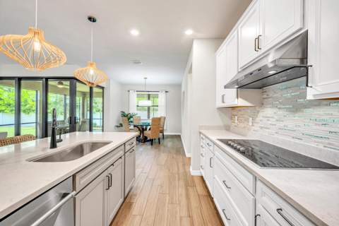 8028 NW 78th Street, Tamarac FL - photo 7 of 39