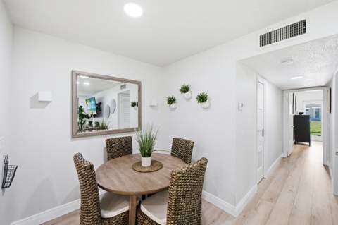 957 Circle Drive #D, Delray Beach FL - photo 12 of 36