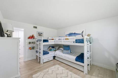 957 Circle Drive #D, Delray Beach FL - photo 15 of 36