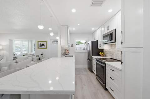 957 Circle Drive #D, Delray Beach FL - photo 24 of 36