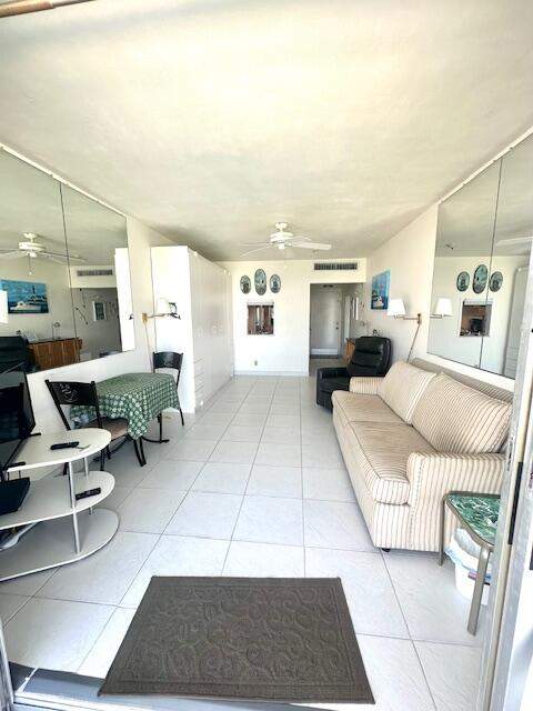 2508 Bay Drive #110, Pompano Beach FL - photo 7 of 19