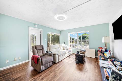 5540 Tamberlane Circle #221, Palm Beach Gardens FL - photo 10 of 21