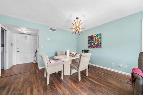 5540 Tamberlane Circle #221, Palm Beach Gardens FL - photo 12 of 21
