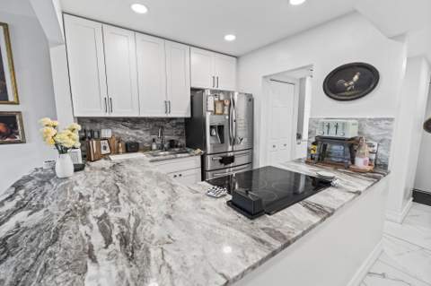 1021 Mockingbird Lane #211, Plantation FL - photo 6 of 33