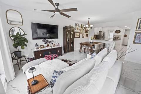1021 Mockingbird Lane #211, Plantation FL - photo 23 of 33