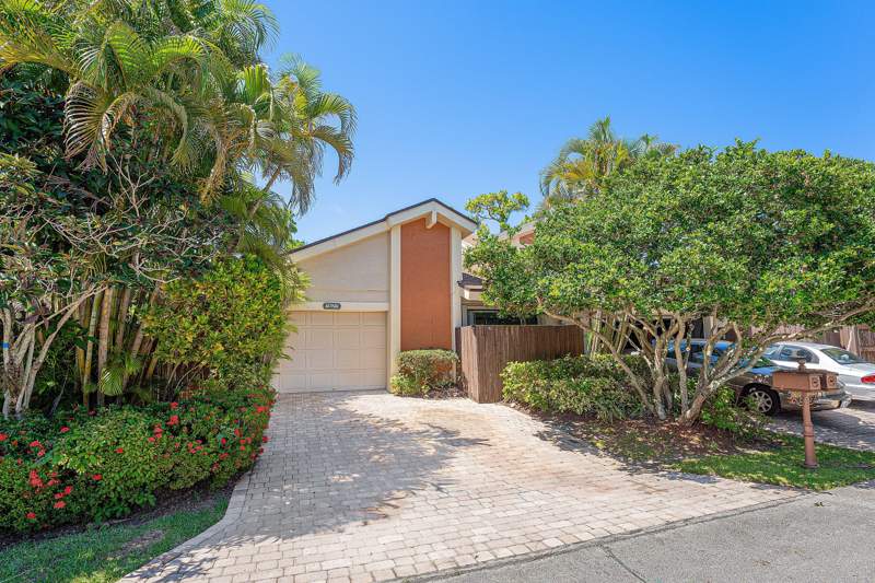3 bedroom Villa at 7627 Sierra Drive, Sierra Del Mar, Boca Raton — photo 2