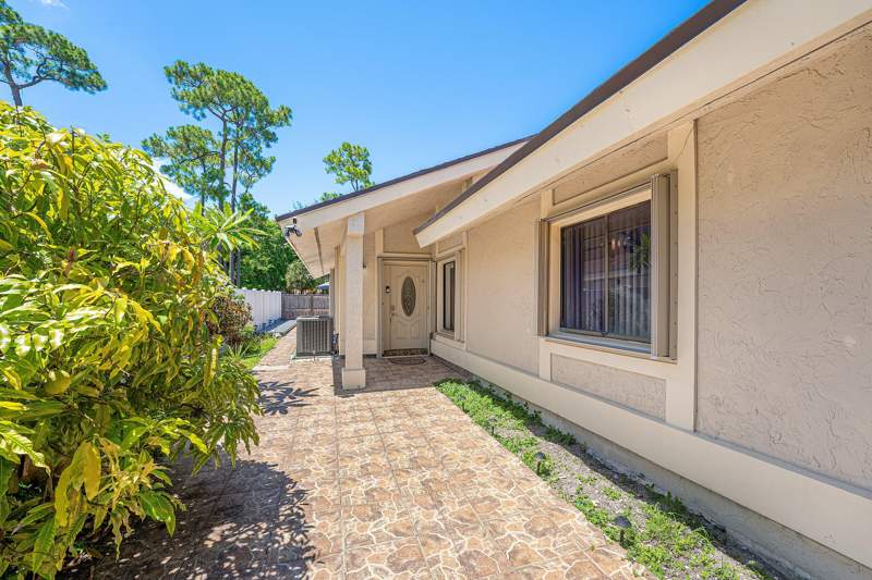 3 bedroom Villa at 7627 Sierra Drive, Sierra Del Mar, Boca Raton — photo 4