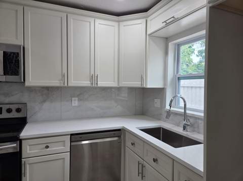 7601 Kimberly Boulevard, North Lauderdale FL - photo 13 of 62