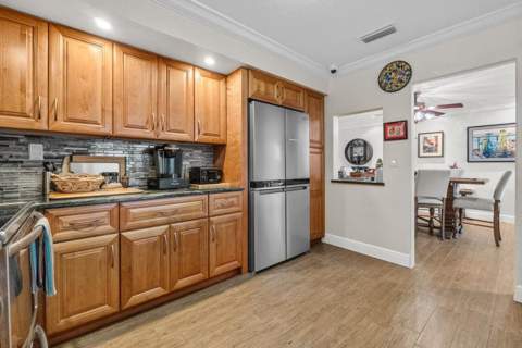 2409 SW 27th Avenue, Fort Lauderdale FL - photo 15 of 68