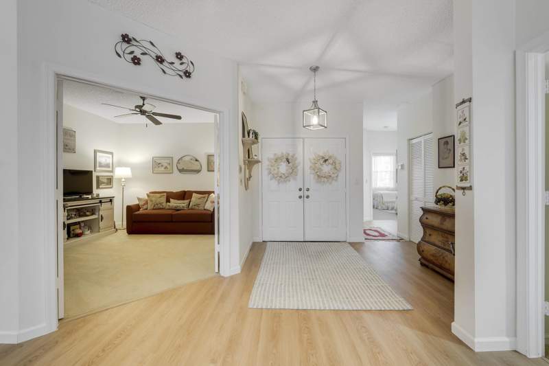 3 bedroom Condominium at 110 Legendary Circle, Legends Condo, Palm Beach Gardens — photo 2