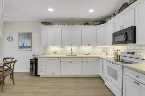 110 Legendary Circle, Palm Beach Gardens FL - photo 12 of 30