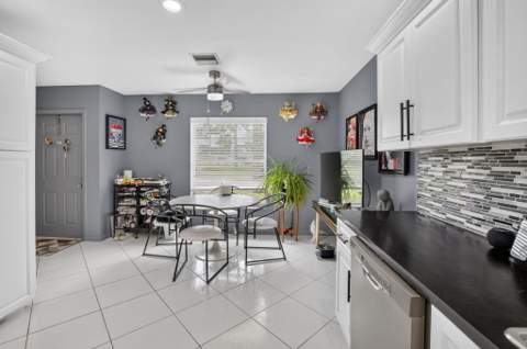 5284 Privet Place #D, Delray Beach FL - photo 9 of 56
