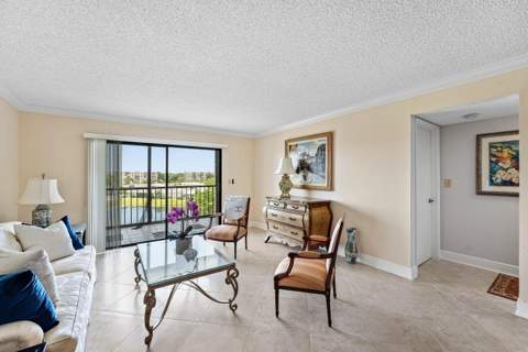 7076 Huntington Lane #502, Delray Beach FL - photo 10 of 60