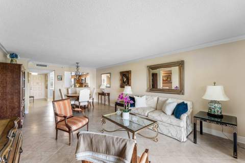 7076 Huntington Lane #502, Delray Beach FL - photo 11 of 60