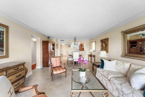 7076 Huntington Lane #502, Delray Beach FL - photo 12 of 60