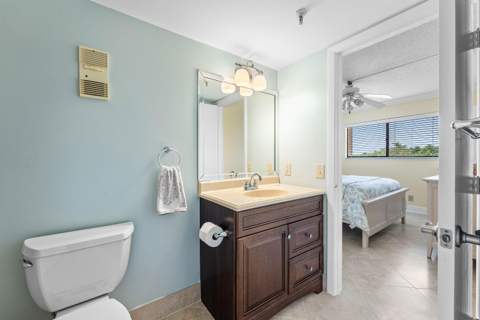 7076 Huntington Lane #502, Delray Beach FL - photo 14 of 60