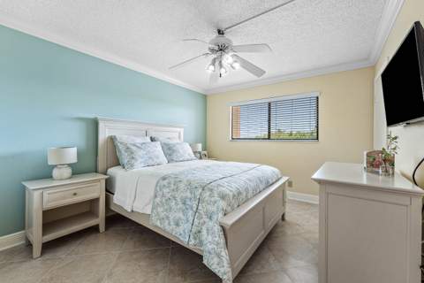 7076 Huntington Lane #502, Delray Beach FL - photo 15 of 60