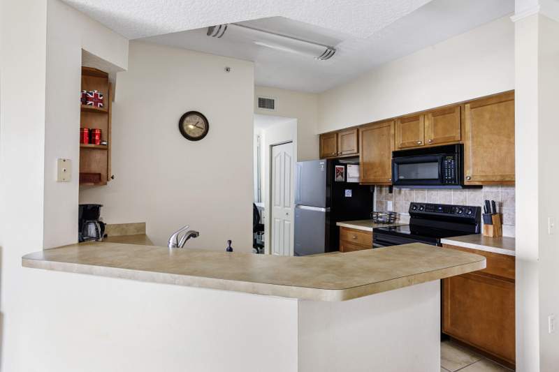 2 bedroom Condominium at 10208 Myrtlewood Circle, Fiore At The Gardens Condo, Palm Beach Gardens — photo 4