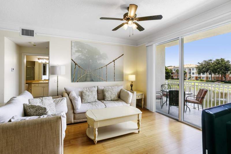 2 bedroom Condominium at 10208 Myrtlewood Circle, Fiore At The Gardens Condo, Palm Beach Gardens — photo 2