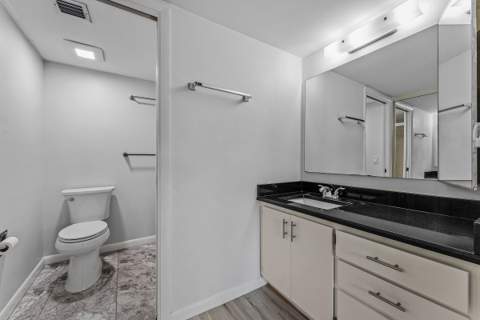 6097 Balboa Circle #202, Boca Raton FL - photo 14 of 34