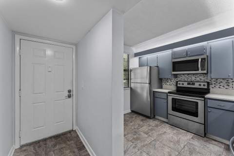 6097 Balboa Circle #202, Boca Raton FL - photo 6 of 34