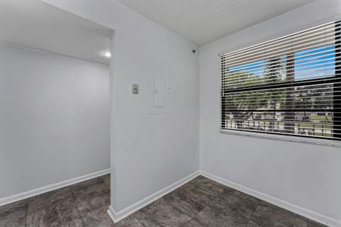 6097 Balboa Circle #202, Boca Raton FL - photo 7 of 34