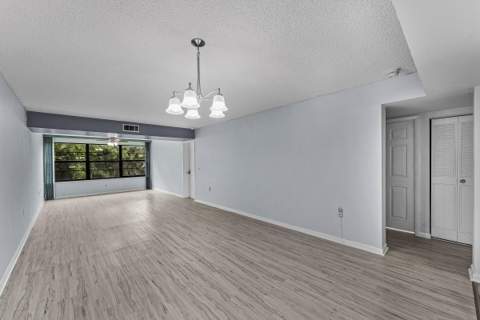 6097 Balboa Circle #202, Boca Raton FL - photo 9 of 34