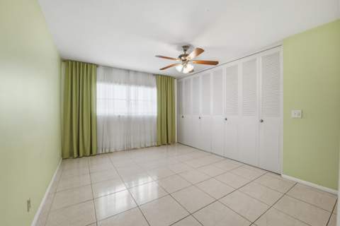 2789 Ashley Drive #C, West Palm Beach FL - photo 24 of 39