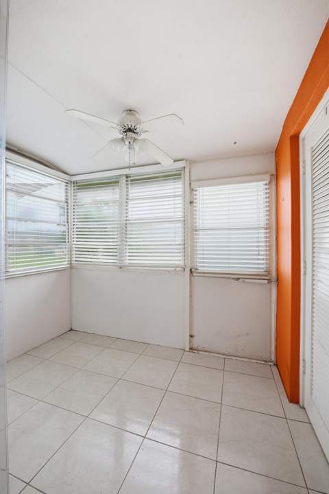 2789 Ashley Drive #C, West Palm Beach FL - photo 14 of 39