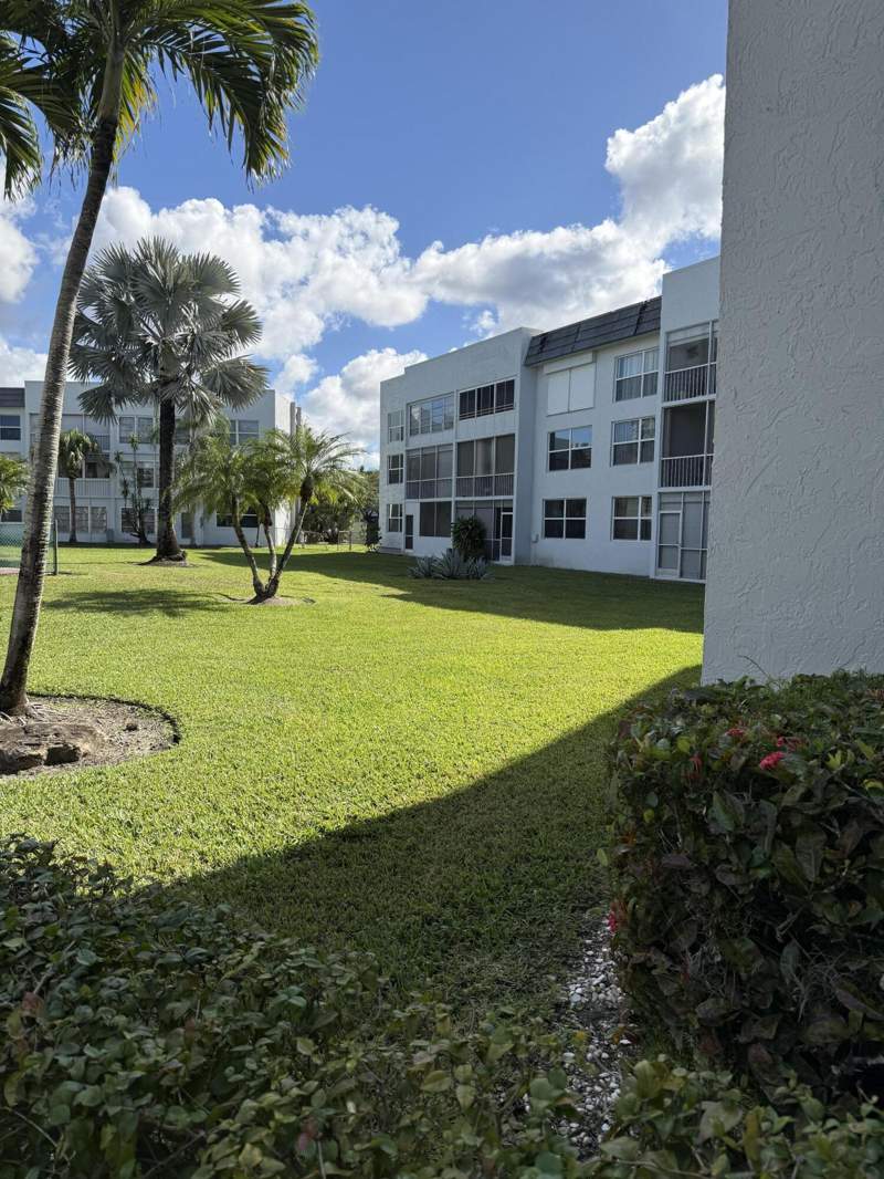 1 bedroom Condominium at 6650 Royal Palm Boulevard #205c, Royal Park Gardens I-C Condo, Margate — photo 5