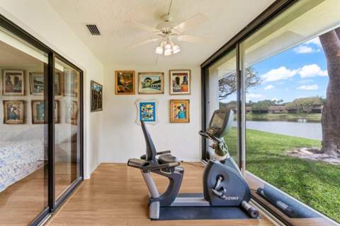 8286 Springlake Drive, Boca Raton FL - photo 23 of 43
