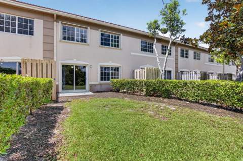 6689 Old Farm Trail, Boynton Beach FL - photo 22 of 28