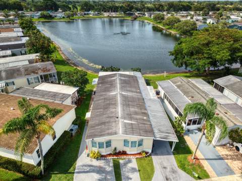 139 Plantation Boulevard, Greenacres FL - photo 7 of 78