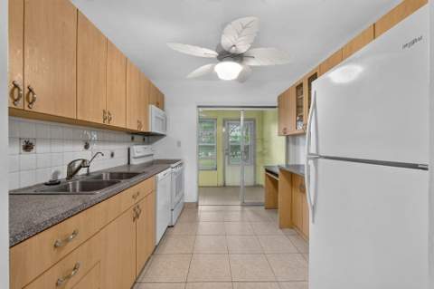 251 NW 76th Avenue #105, Margate FL - photo 11 of 30