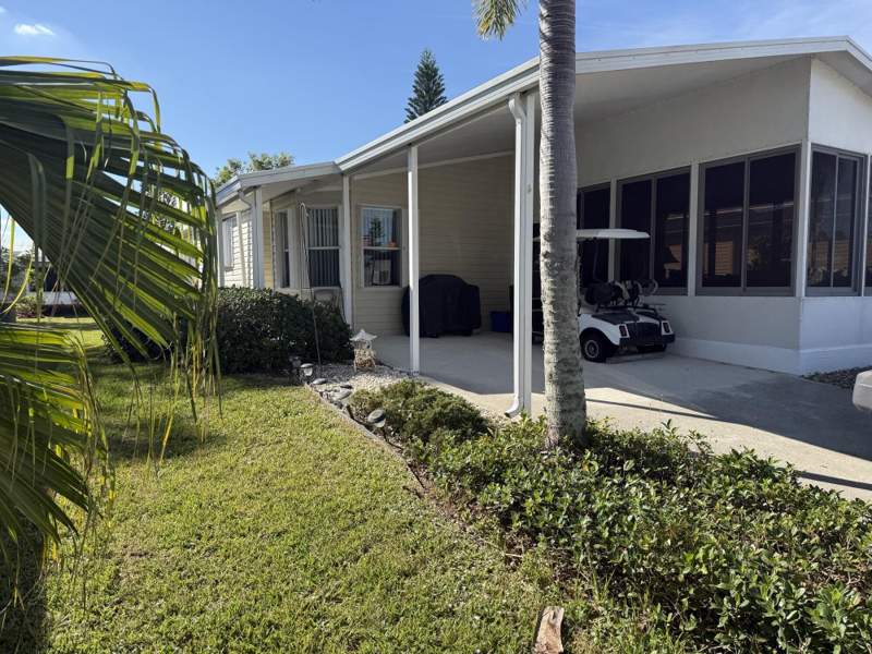 2 bedroom Manufactured Home at 6615 Spanish Lakes Boulevard, Spanish Lakes Fairways, Fort Pierce — photo 3