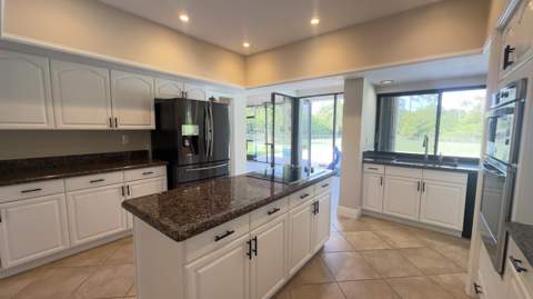 11330 Timberlodge Terrace, Boca Raton FL - photo 10 of 32