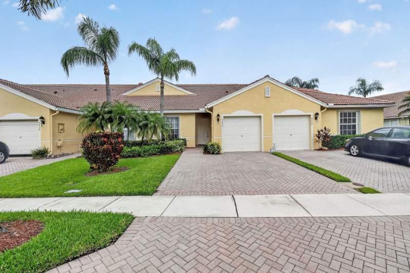 2 bedroom Villa at 9442 Bridgeport Drive, Baywinds Rpd Pl 3, West Palm Beach — photo 5