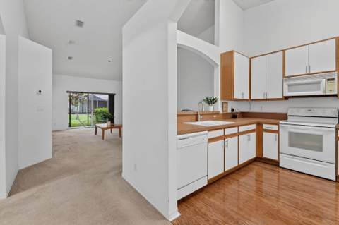 9442 Bridgeport Drive, West Palm Beach FL - photo 12 of 104