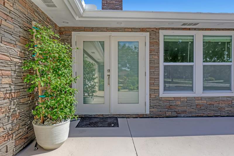 5 bedroom Single Family Residence at 6185 White Oak Court, Little Oaks, Jupiter — photo 4
