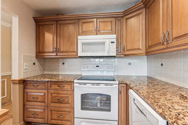 2 bedroom Condominium at 1051 Orange Terrace #103, Pines Of Delray Condo, Delray Beach — photo 2